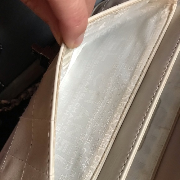 CHANEL Cream Quilted Flap Crossbody Handbag WOC - Picture 11 of 14